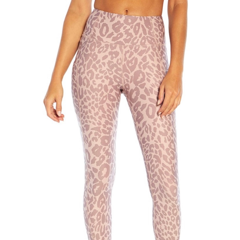 Jessica Simpson - Elderberry Tonal Animal Print 25”Tummy Control Ankle Leggings